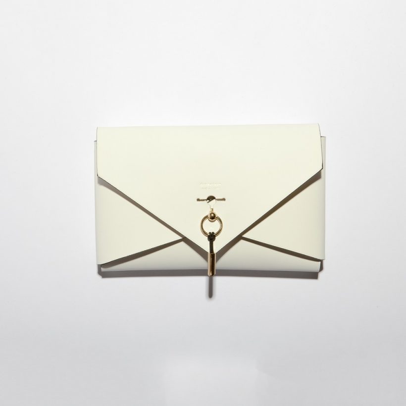 Enveloppe Purse#domestique-ENVELOPE-PURSE-White-1000-1-820x820.jpg