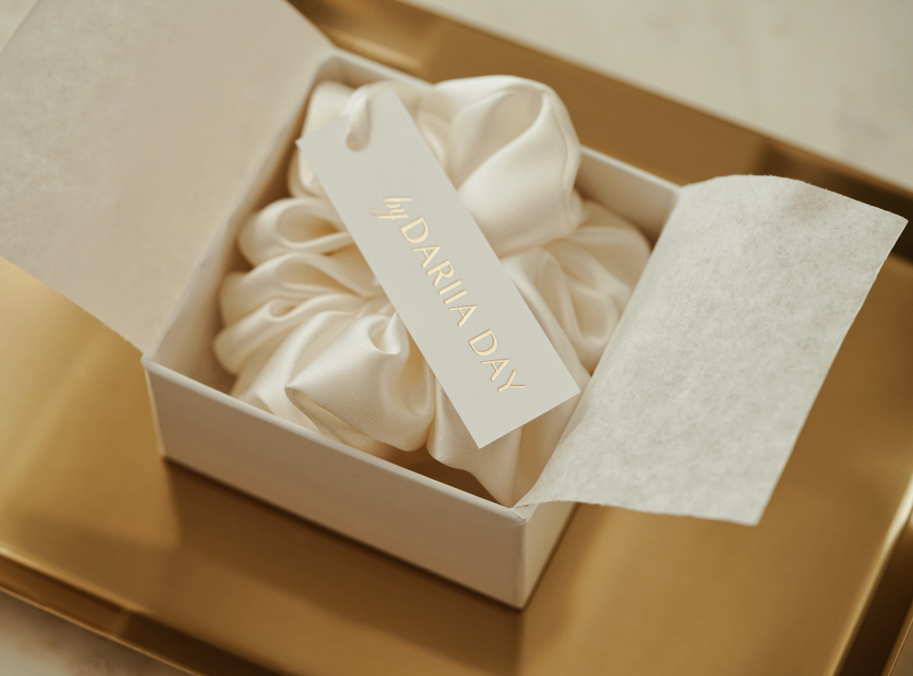 Silk Scrunchie#236DFDE8-71CF-40C2-930A-266189BFAD44.jpg