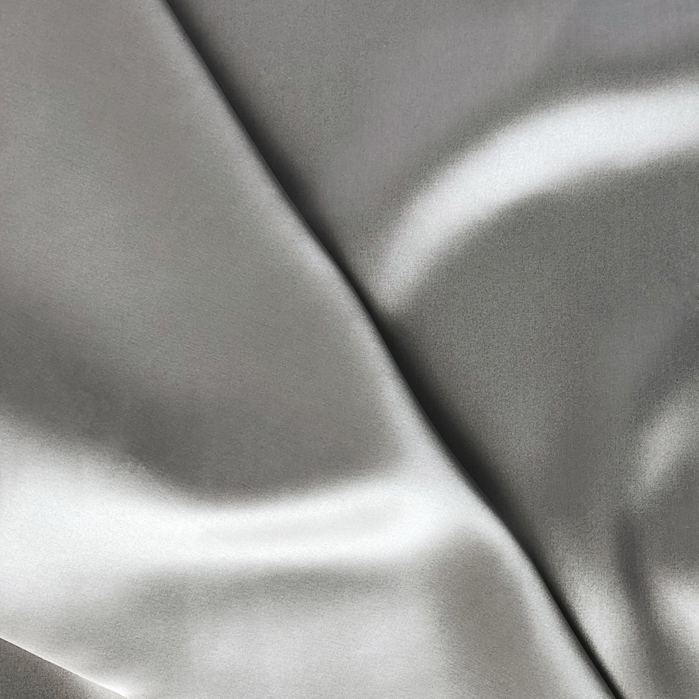 Silk Travel Set#SilkPillowcase_byDariiaDay_Closeup_Grey.jpg