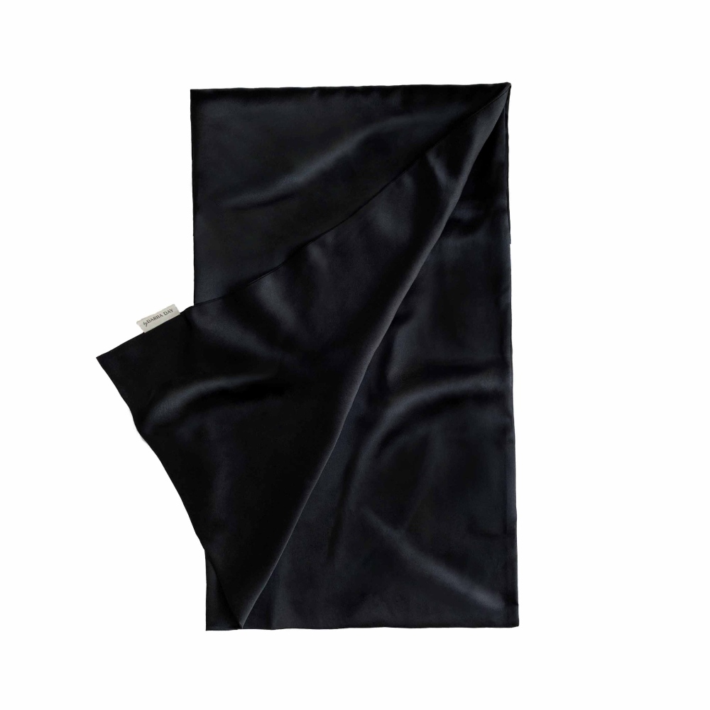Silk Pillowcase#byDariiaDay_Black_Pillowcase_Packshot_web.jpg
